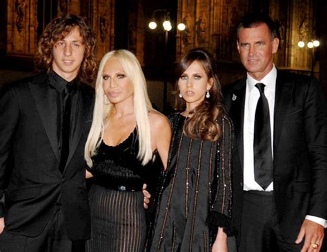 donatella versace eredità|donatella versace family.